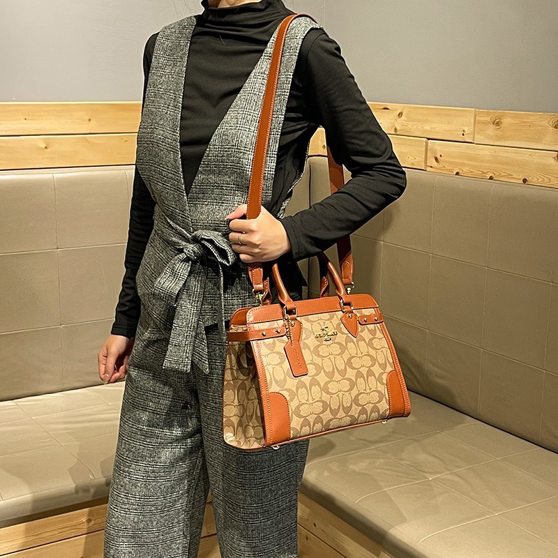 Klassische, elegante Umhängeta – Women Bags Premium Brands Bewertung und Preis