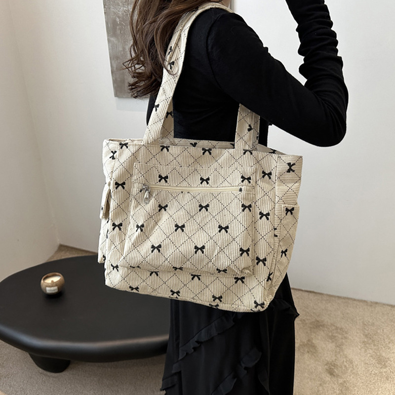 Lässige Tragetaschen aus Cord  – Women Bags Aldo Bewertung und Preis